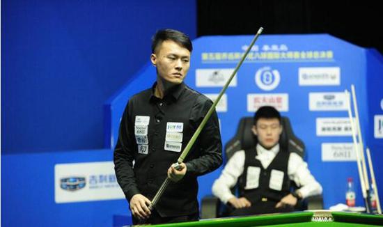 而在这些成 而在这些成