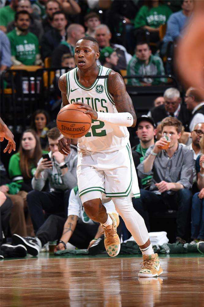 出正确选择 出正确选择