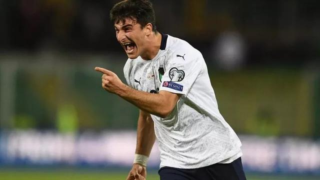 他一直专注 他一直专注