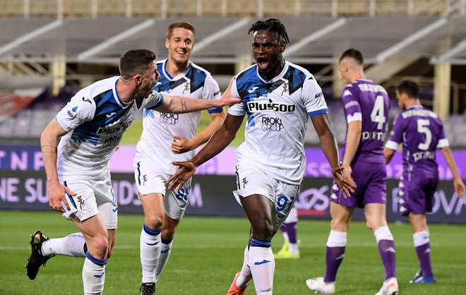 相比之下 相比之下