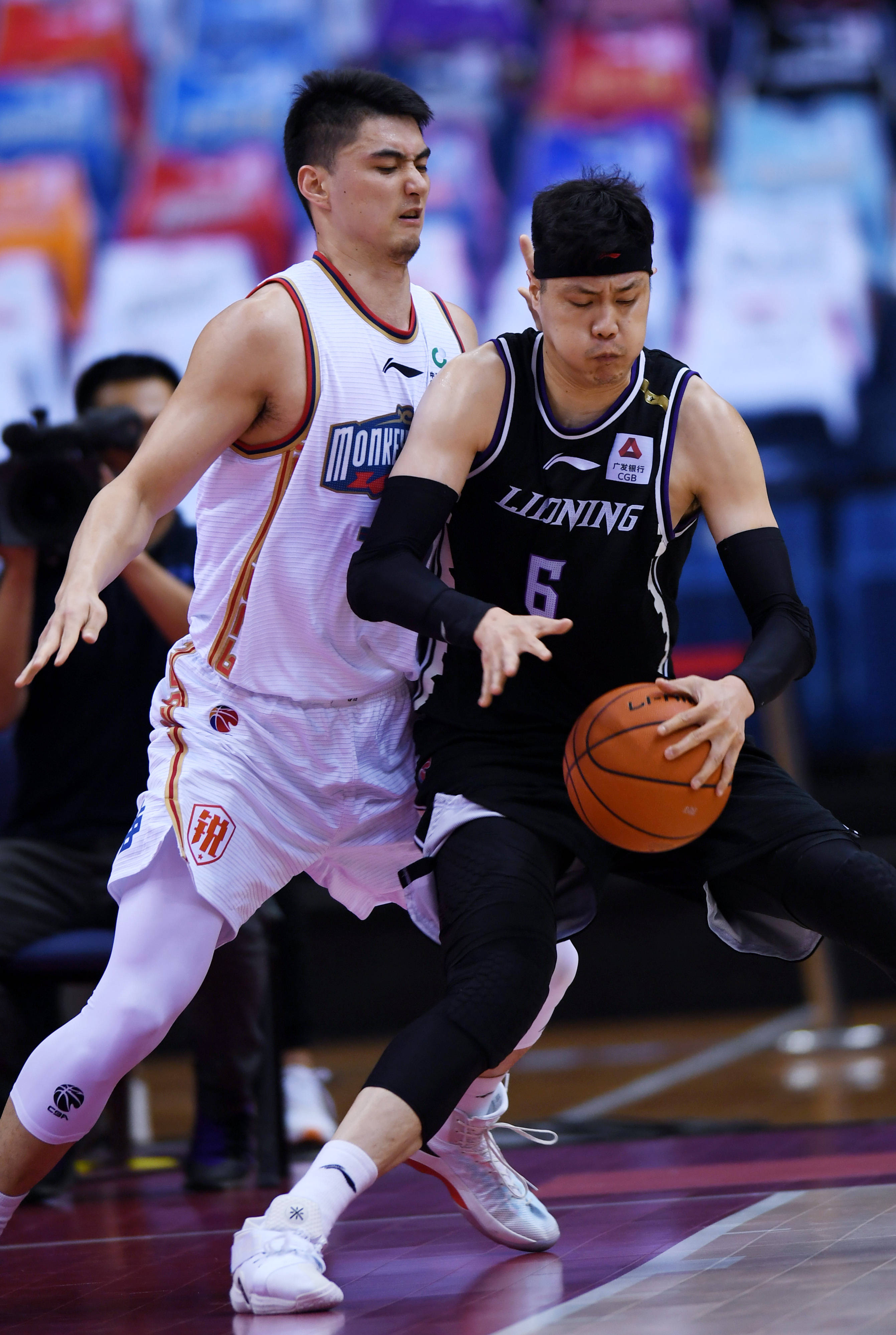 姆普在多个 姆普在多个